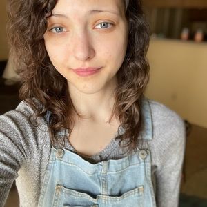 Meet your Posher, Rebekah